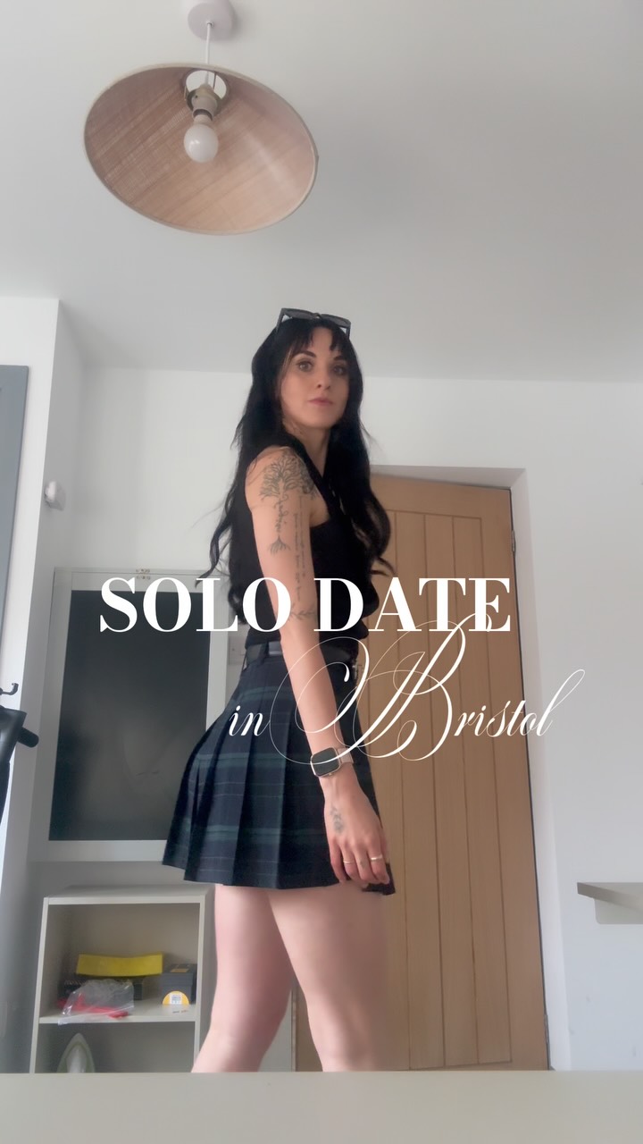 Join me for a solo date in Bristol on a Saturday night 🕯️✨